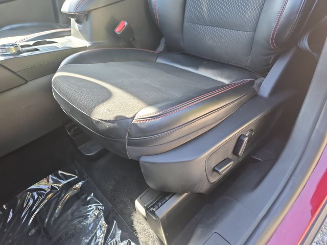 Used 2025 Ford Escape ST-Line AWD/4WD image 11