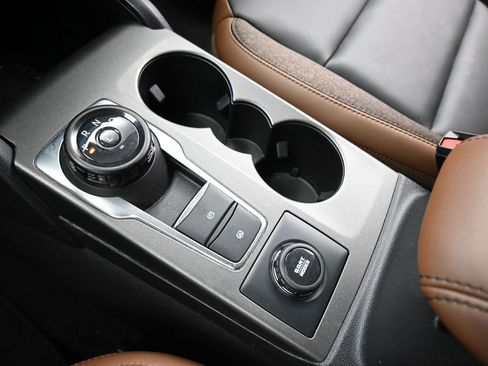 Certified 2025 Ford Bronco Sport Outer Banks w/ Outer Banks Tech Package+ AWD/4WD image 19