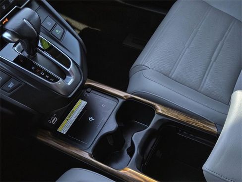 Used 2020 Honda CR-V Touring image 23