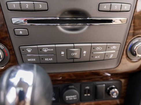 Used 2019 Nissan Armada Platinum w/ Captain's Chairs Package AWD/4WD image 30