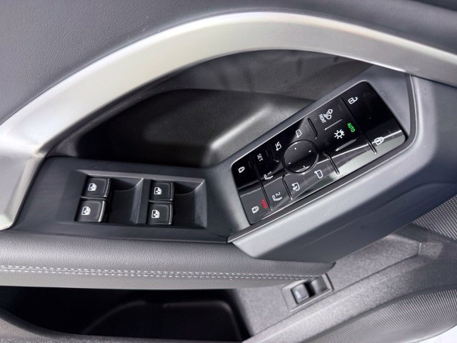 Certified 2025 Audi Q5 Premium w/ Premium Plus AWD/4WD image 19
