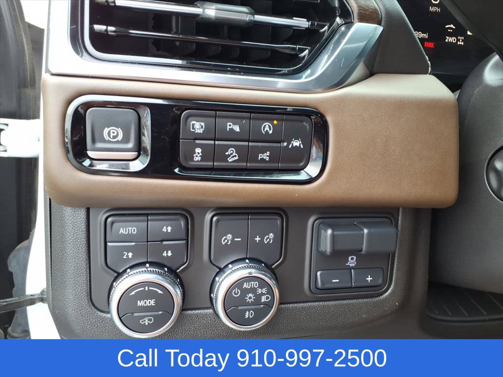 Used 2025 GMC Yukon Denali Ultimate w/ LPO, Floor Liner Package AWD/4WD image 22