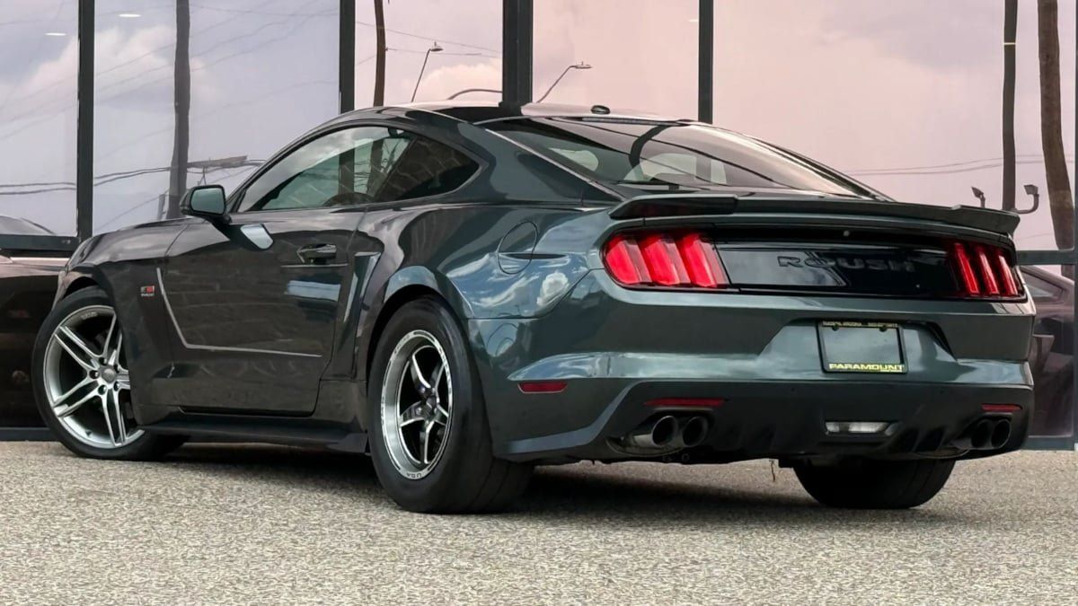 Used 2016 Ford Mustang GT Premium w/ Equipment Group 401A RWD image 7