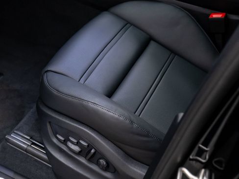 New 2026 Porsche Cayenne S image 16