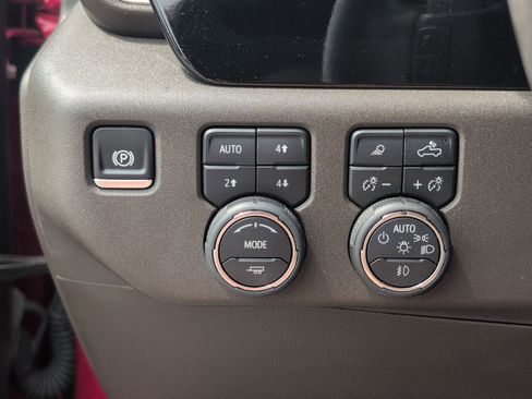Used 2024 Chevrolet Silverado 1500 LTZ w/ Z71 Off-Road Package AWD/4WD image 27