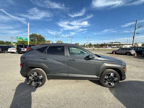 Used 2024 Hyundai Kona SEL w/ Convenience Package AWD/4WD image 5