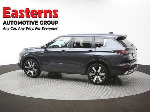 Used 2025 Mitsubishi Outlander SE AWD/4WD image 57