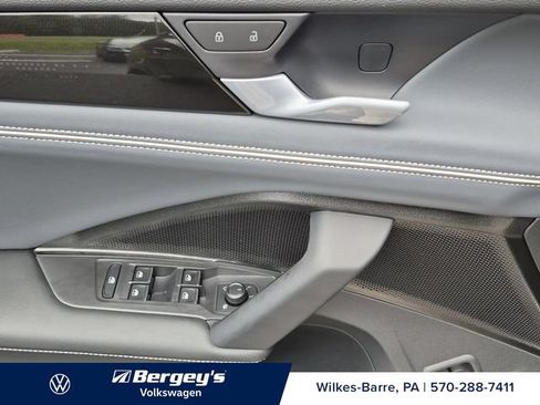 New 2026 Volkswagen Tiguan SEL R-Line AWD/4WD image 14