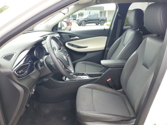 Used 2020 Buick Encore GX Preferred w/ Cold Weather Comfort Package FWD image 8