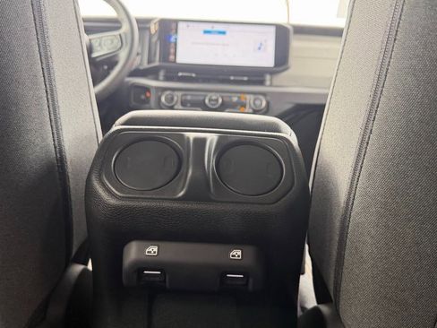 Used 2024 Jeep Wrangler Sport S image 27