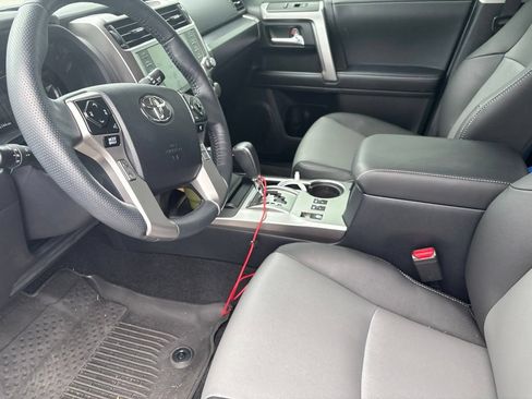 Used 2024 Toyota 4Runner SR5 Premium AWD/4WD image 4