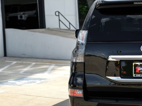 Used 2023 Lexus GX 460 Premium AWD/4WD image 44