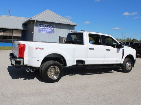 Used 2024 Ford F350 XLT w/ FX4 Off-Road Package image 12