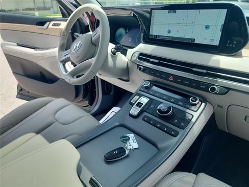 Used 2024 Hyundai Palisade Limited FWD image 30