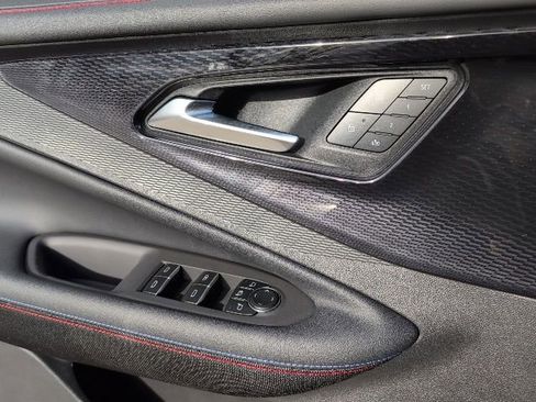 New 2025 Chevrolet Blazer EV RS image 16