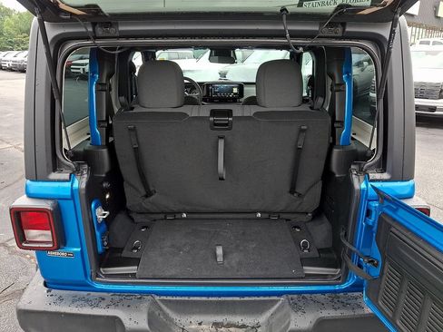 Used 2026 Jeep Wrangler Sport AWD/4WD image 29