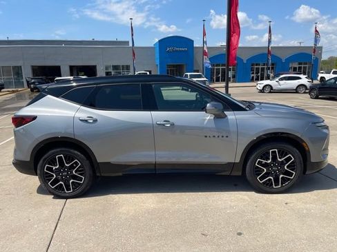 Certified 2023 Chevrolet Blazer RS w/ Driver Confidence II Package AWD/4WD image 8