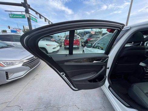 Used 2018 BMW 530e RWD image 13