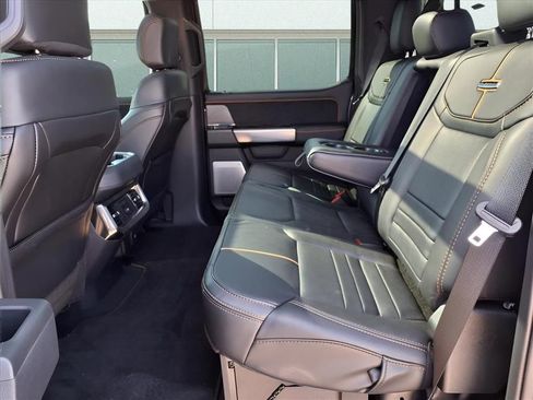 Used 2024 Ford F450 Platinum image 26