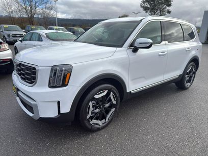 New 2025 Kia Telluride S