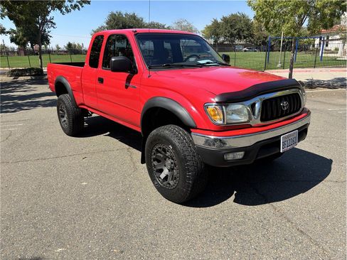 Used 2003 Toyota Tacoma PreRunner w/ Convenience Pkg RWD image 4