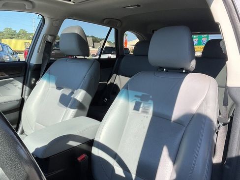 Used 2019 Subaru Outback 3.6R Limited image 17