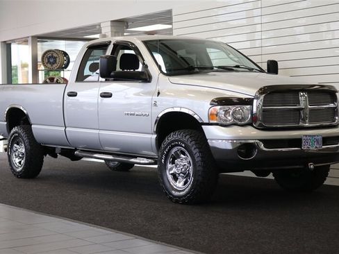 Used 2004 Dodge Ram 2500 Truck SLT w/ Trailer Tow Group AWD/4WD image 2
