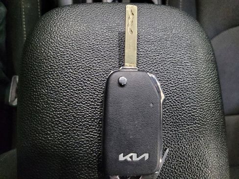 Used 2023 Kia Forte LXS w/ LXS Technology Package FWD image 32