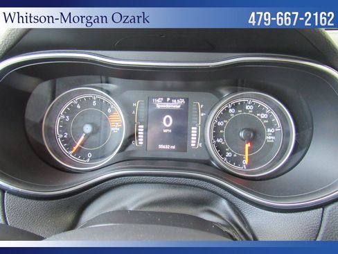 Used 2019 Jeep Cherokee Latitude Plus FWD image 37