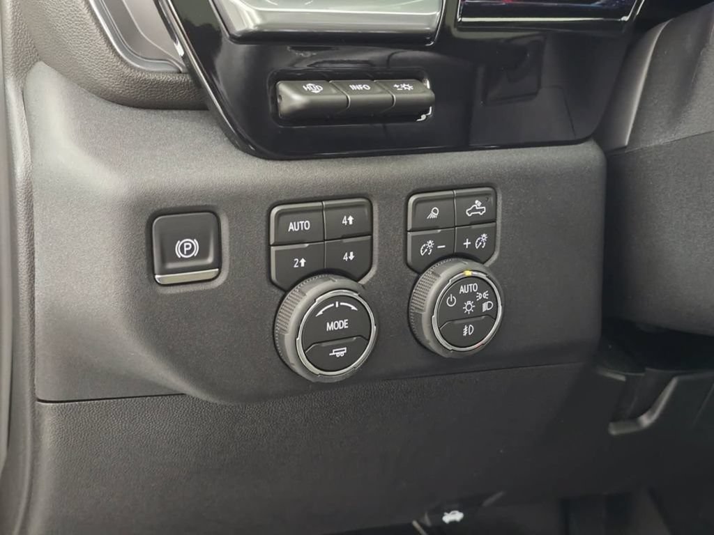 New 2026 Chevrolet Silverado 2500 High Country w/ High Country Premium Package AWD/4WD image 25