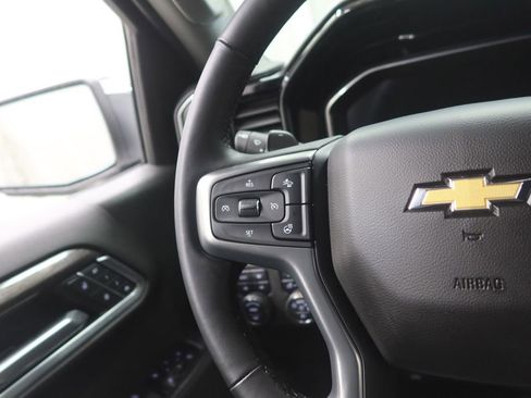Used 2025 Chevrolet Silverado 1500 LTZ AWD/4WD image 21