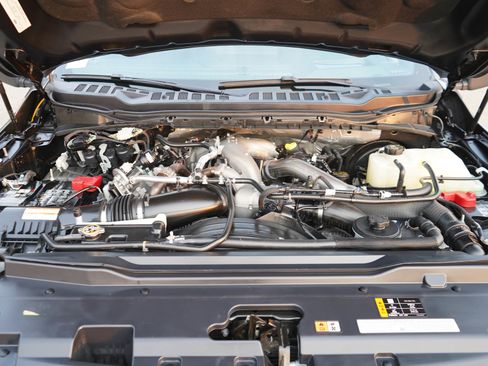 Used 2026 Ford F250 Platinum AWD/4WD image 29