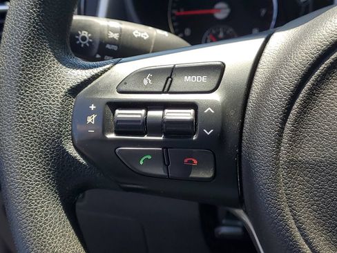 Used 2016 Kia Sorento AWD image 8