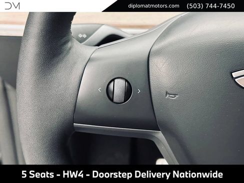 Used 2024 Tesla Model Y Performance AWD/4WD image 31