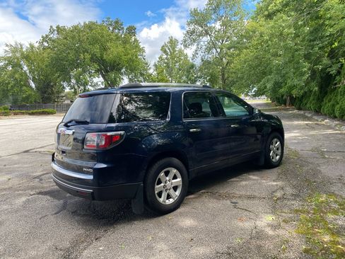 Used 2015 GMC Acadia SLE AWD/4WD image 5
