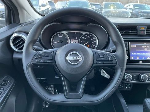 Used 2025 Nissan Versa S w/ Trunk Package FWD image 17