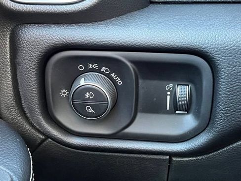 Used 2025 RAM 2500 Big Horn AWD/4WD image 14