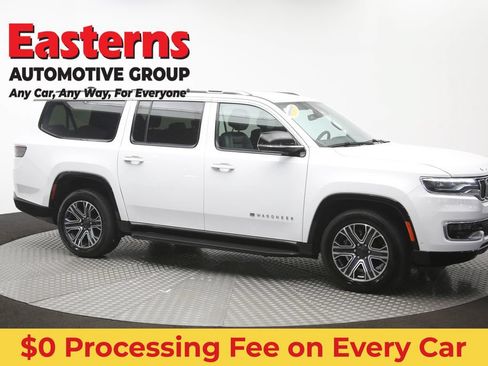 Used 2024 Jeep Wagoneer L Series II RWD image 51