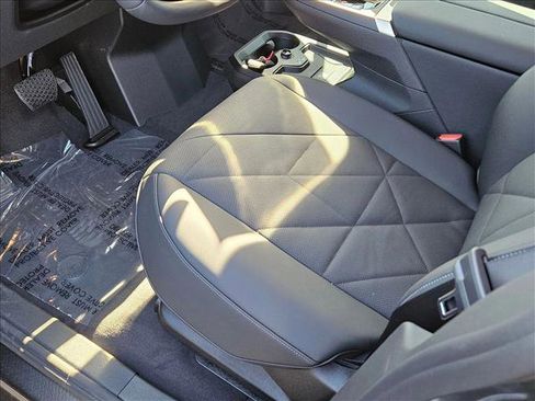 New 2026 BMW iX xDrive45 w/ Executive Package AWD/4WD image 4