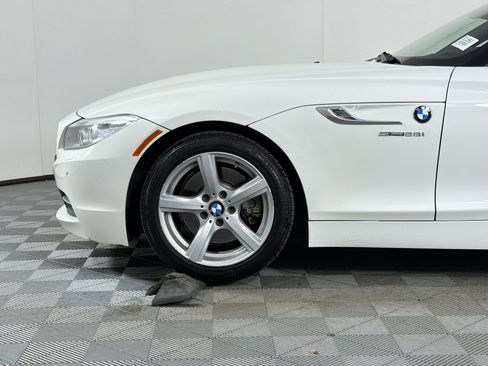 Used 2014 BMW Z4 sDrive28i image 11