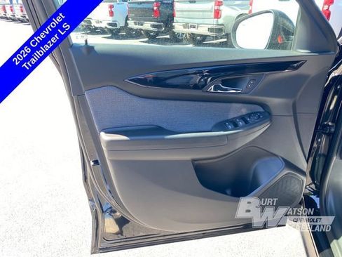 New 2026 Chevrolet TrailBlazer LS w/ LS Convenience Package AWD/4WD image 11