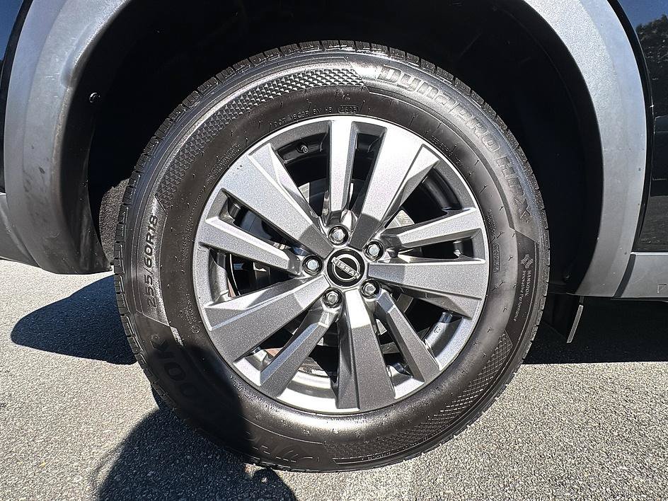 Certified 2025 Nissan Pathfinder SV FWD image 10