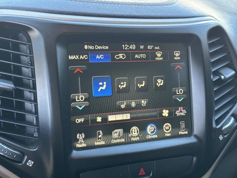 Used 2017 Jeep Cherokee Limited w/ Luxury Group image 14