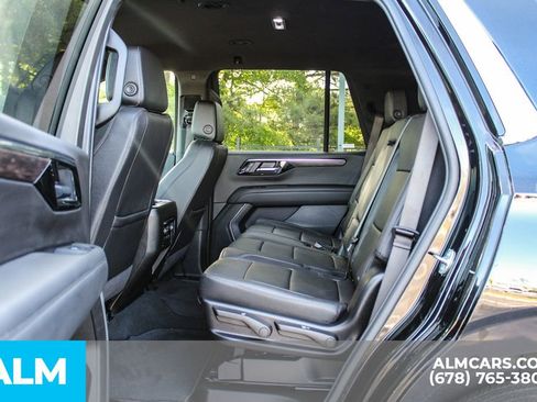 Used 2025 Chevrolet Tahoe LT AWD/4WD image 18