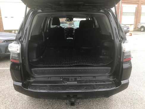 Used 2021 Toyota 4Runner SR5 AWD/4WD image 23