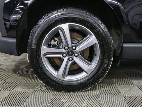 Used 2024 Ford Edge SEL w/ Convenience Package image 16