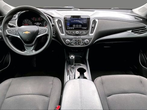 Used 2019 Chevrolet Malibu LT FWD image 9