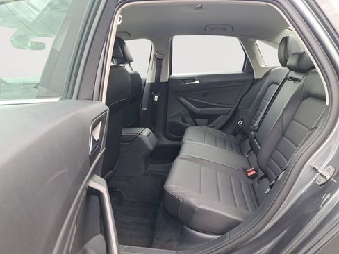 Used 2024 Volkswagen Jetta SE image 14