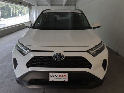 Used 2024 Toyota RAV4 XLE w/ Convenience Package AWD/4WD image 4