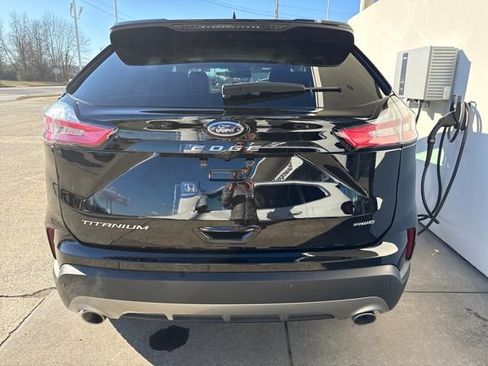 Used 2024 Ford Edge Titanium w/ Cargo Accessory Package image 4